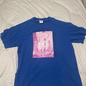 Supreme Men's Tee size Medium